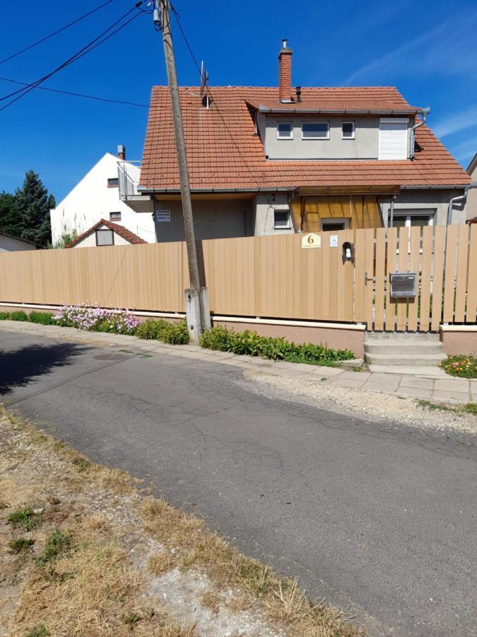 Fortuna Apartman Gyula Buitenkant foto