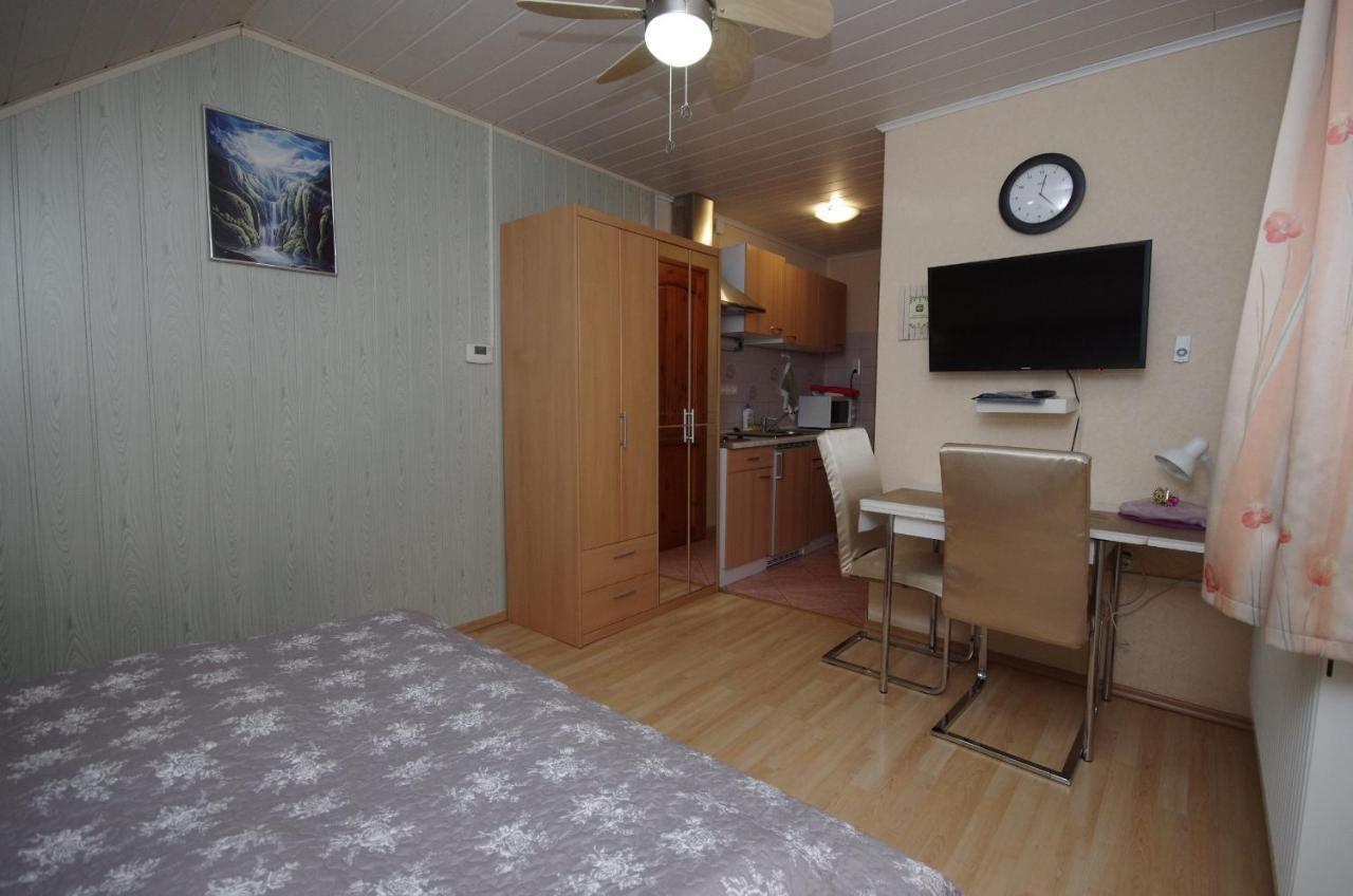 Fortuna Apartman Gyula Buitenkant foto